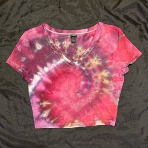 Tie-Dye V-Neck Crop Top